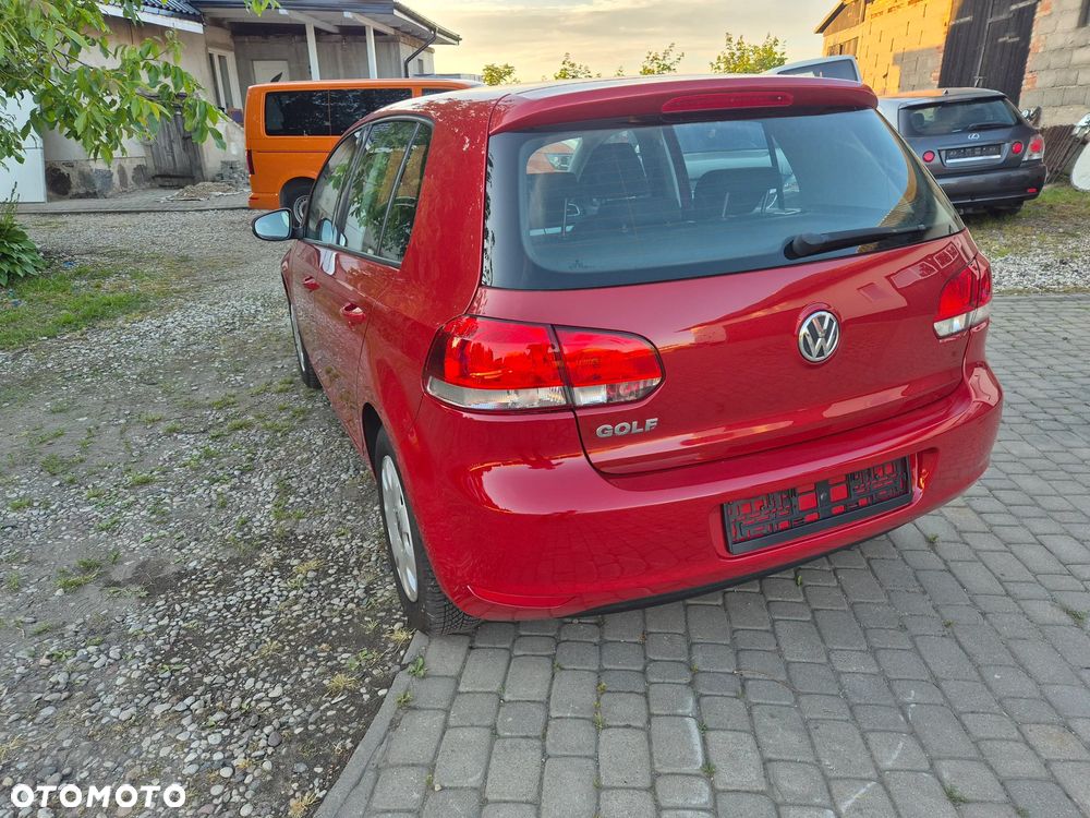 Volkswagen Golf - 10