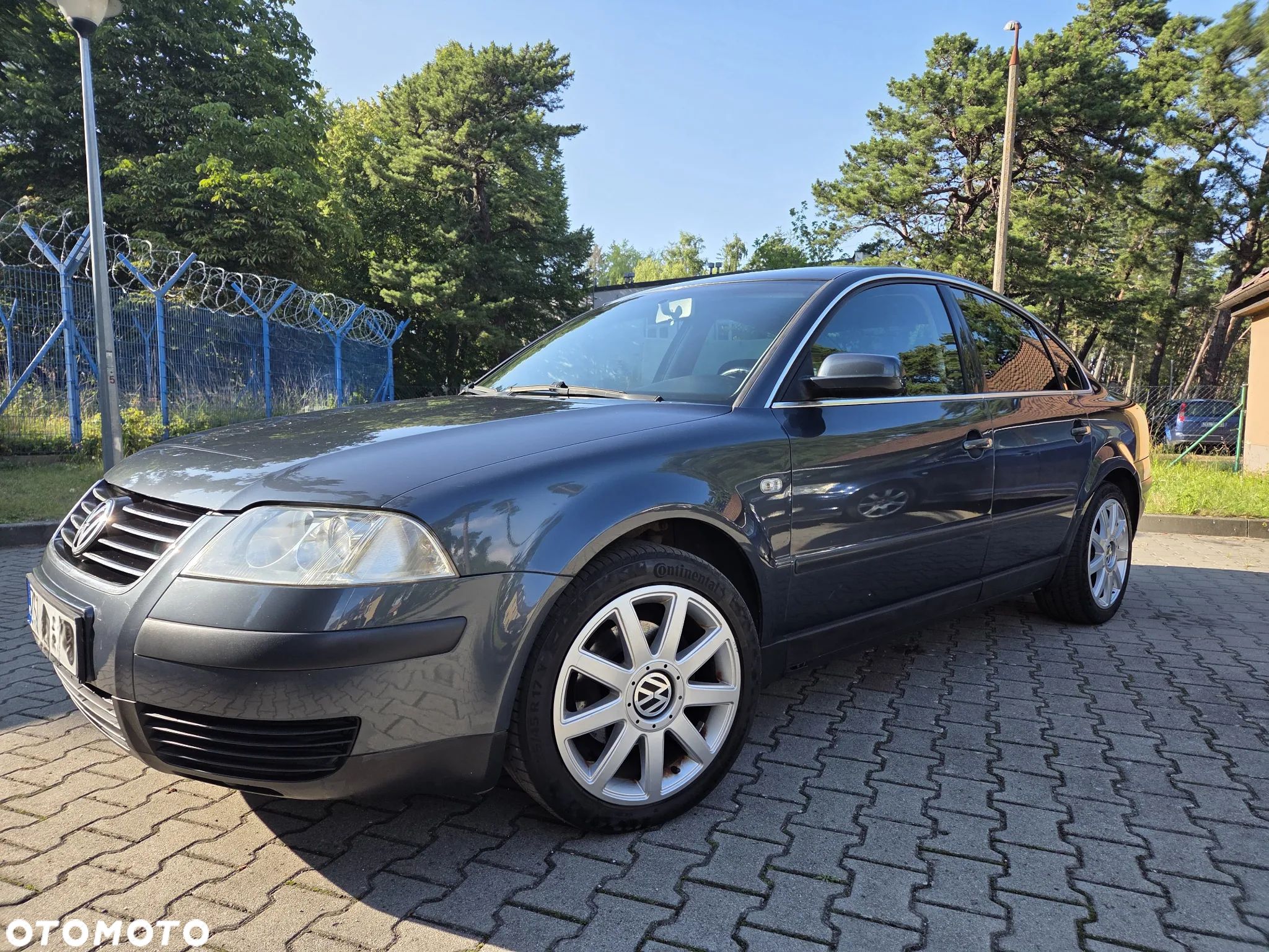 Volkswagen Passat 1.6 - 1