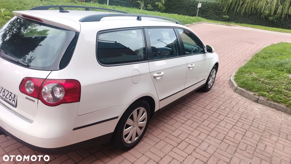 Volkswagen Passat - 2