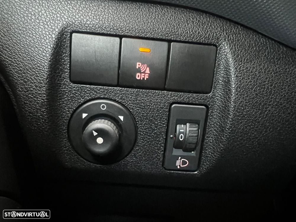 Citroën Berlingo 1.6 BlueHDi Feel - 29