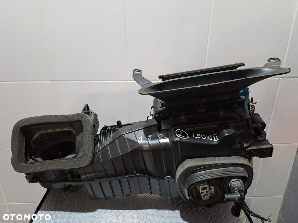 NAGRZEWNICA SEAT LEON II 2 EUROPA NR 1P1820003EM - 2