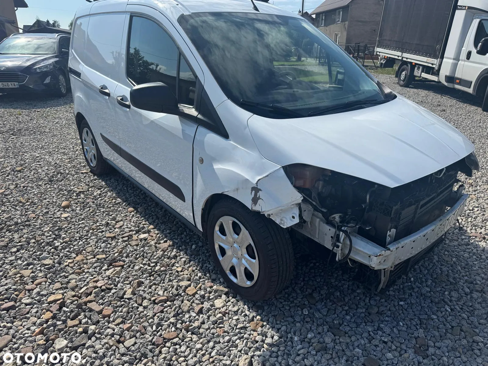 Ford Courier - 2
