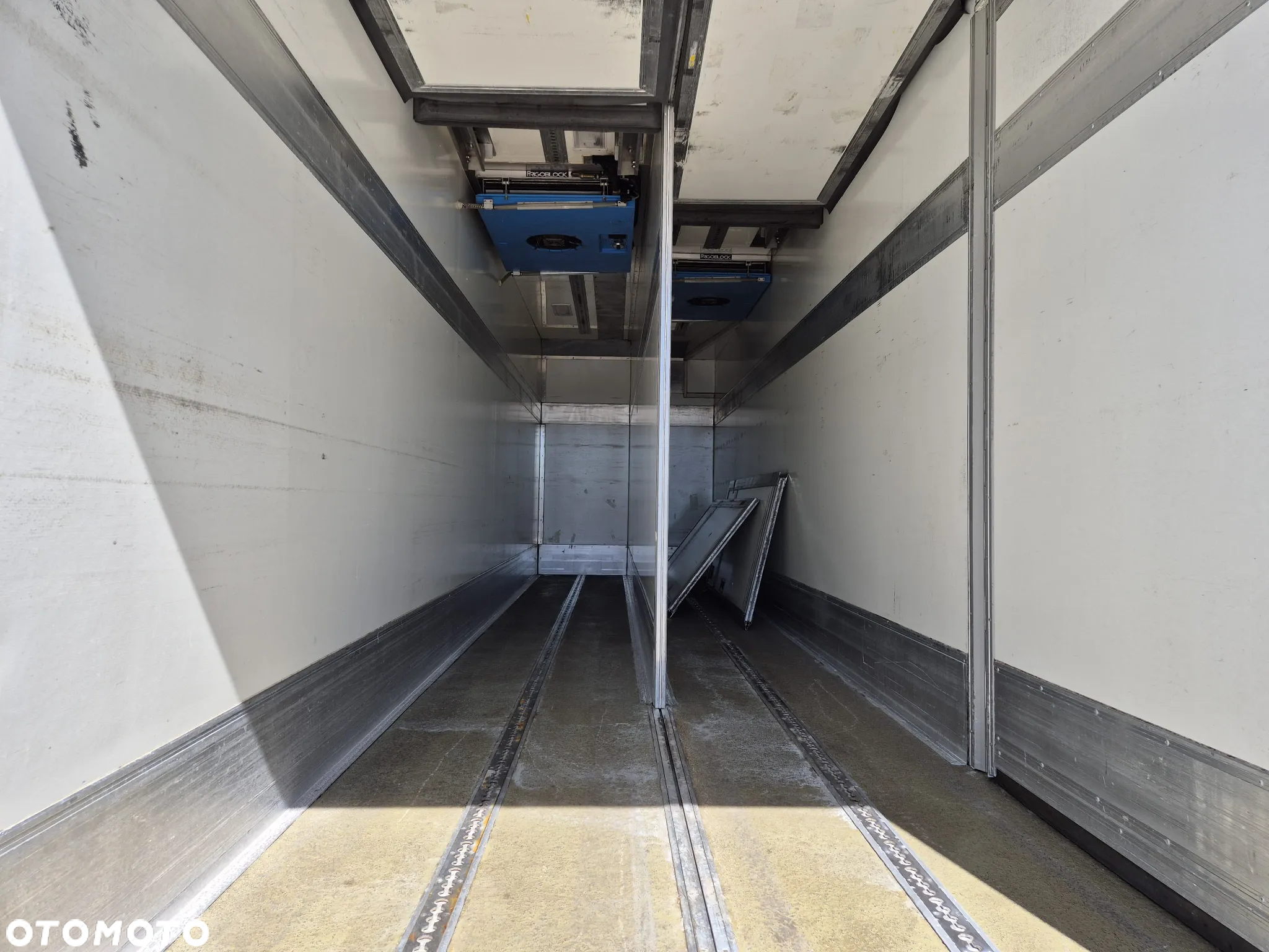 Volvo FL 290 / CHŁODNIA IZOTERMA / FRIGOBLOCK / 3 KOMORY / EURO5 / AUTOMAT / NISKI PRZEBIEG! - 32