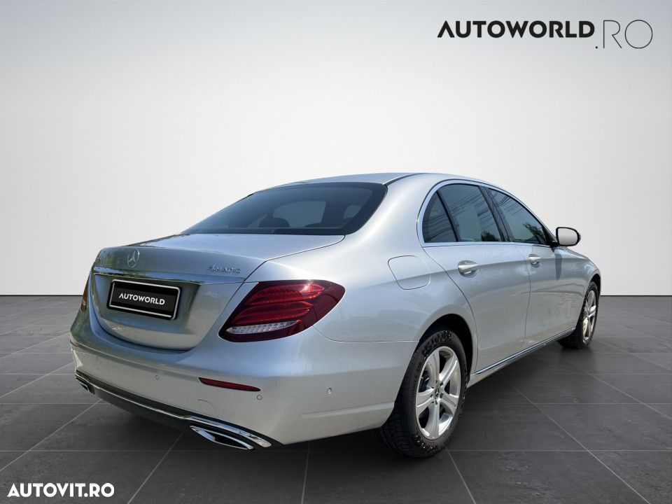 Mercedes-Benz E 220 d 4MATIC Aut. - 7