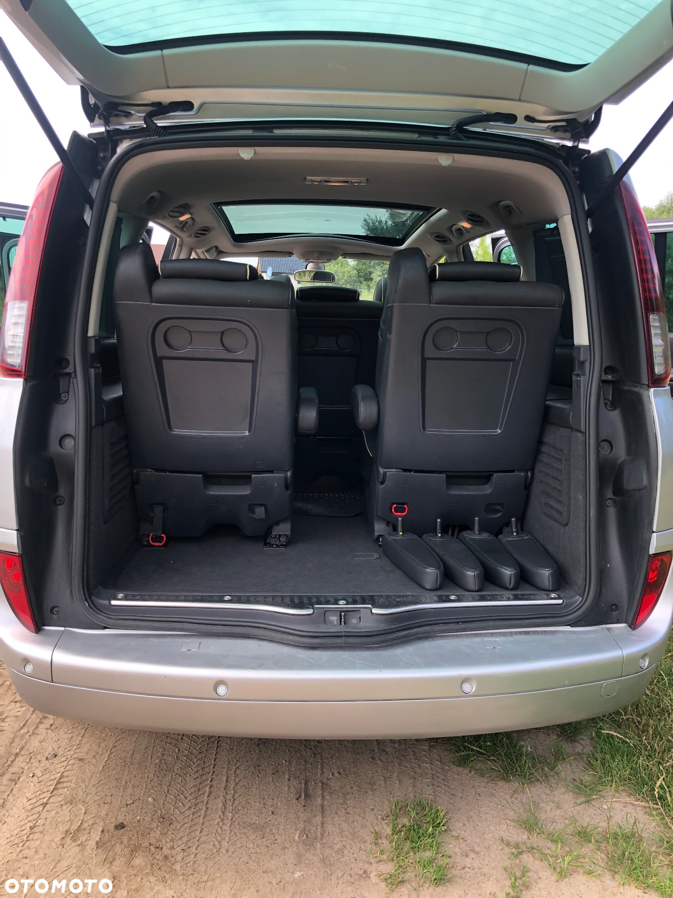 Renault Grand Espace 2.0 dCi FAP Initiale - 17