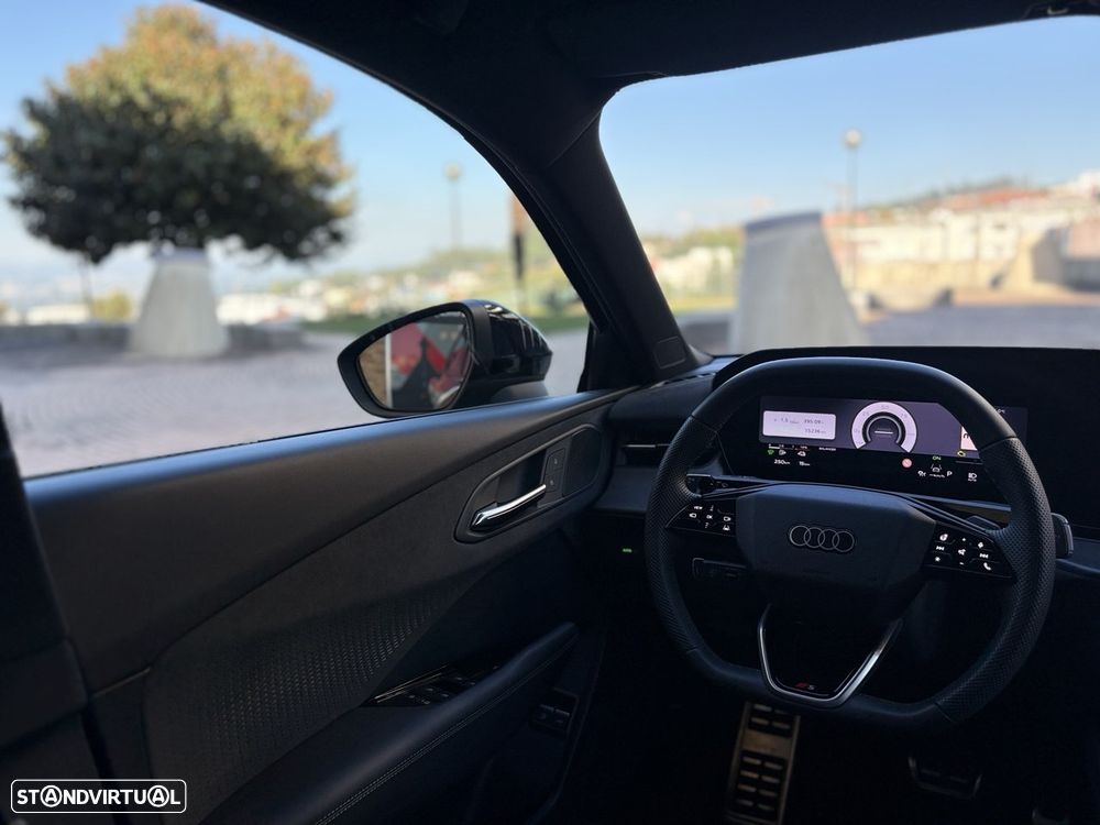 Audi Q3 Sportback - 15
