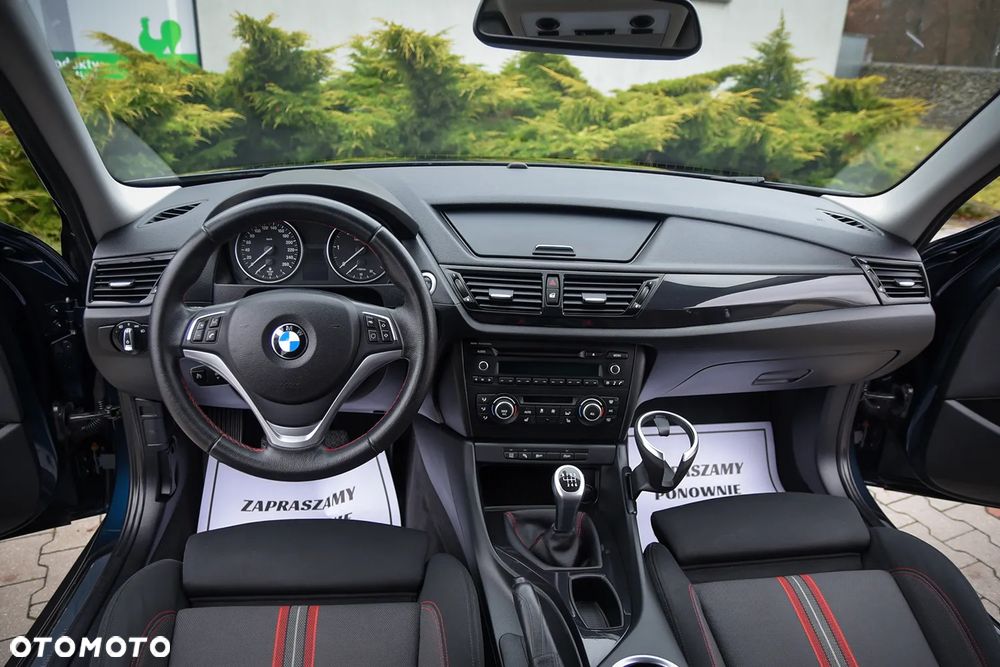 BMW X1 sDrive18d Sport Line - 33