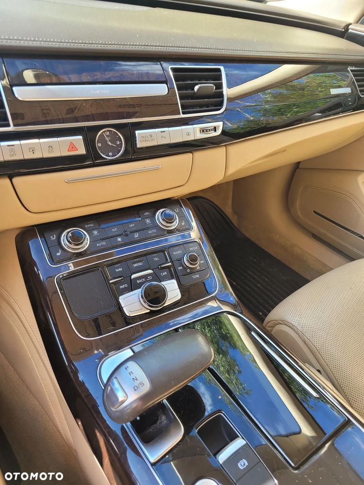 Audi A8 4.0 TFSI L Quattro - 11