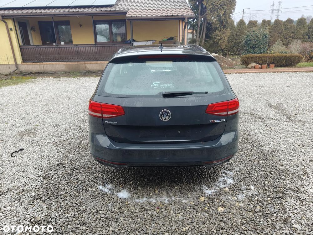 Volkswagen Passat - 22