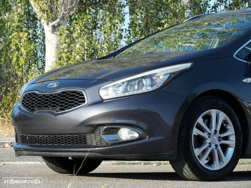 Kia Ceed - 13