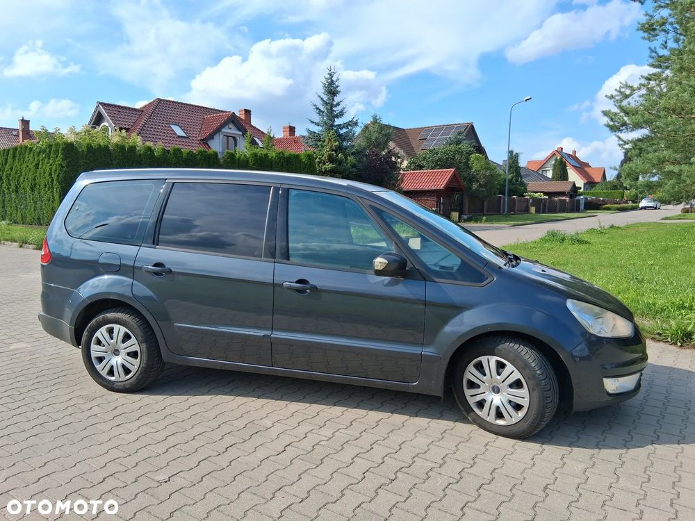 Ford Galaxy 2.0 TDCi Ambiente - 4