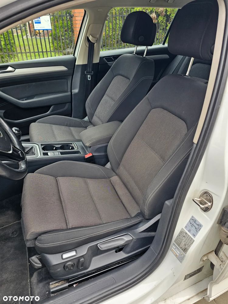 Volkswagen Passat 2.0 TDI BMT Comfortline - 5