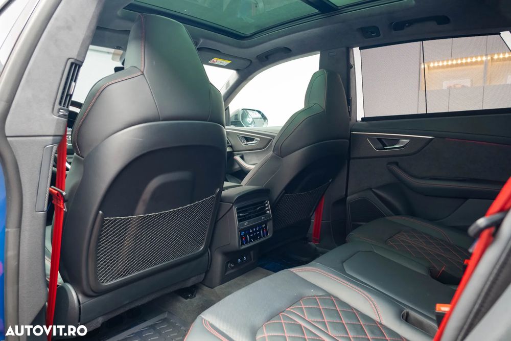 Audi SQ8 4.0 TFSI quattro Tiptronic - 25