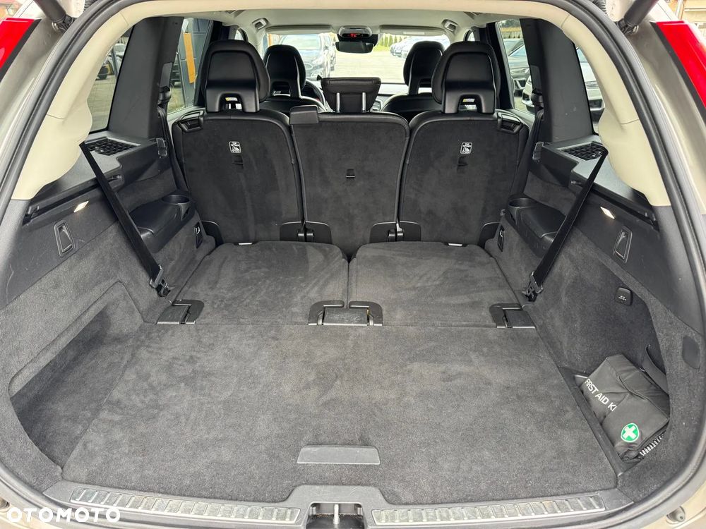 Volvo XC 90 B5 D AWD Geartronic Inscription - 29