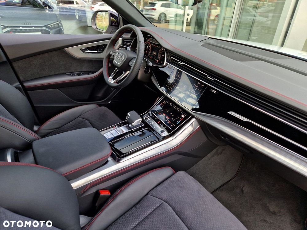 Audi Q8 55 TFSI e PHEV Quattro Tiptronic - 25