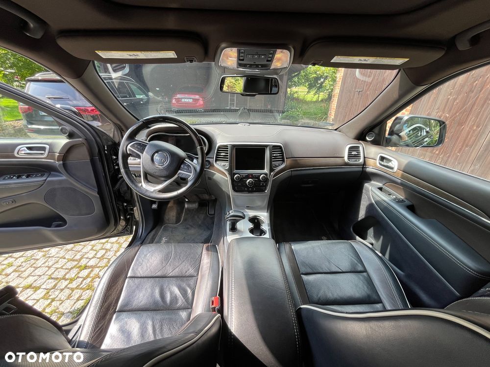 Jeep Grand Cherokee - 13