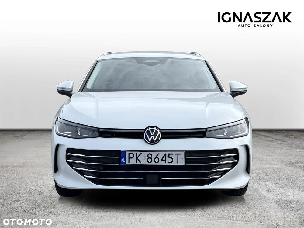 Volkswagen Passat - 8