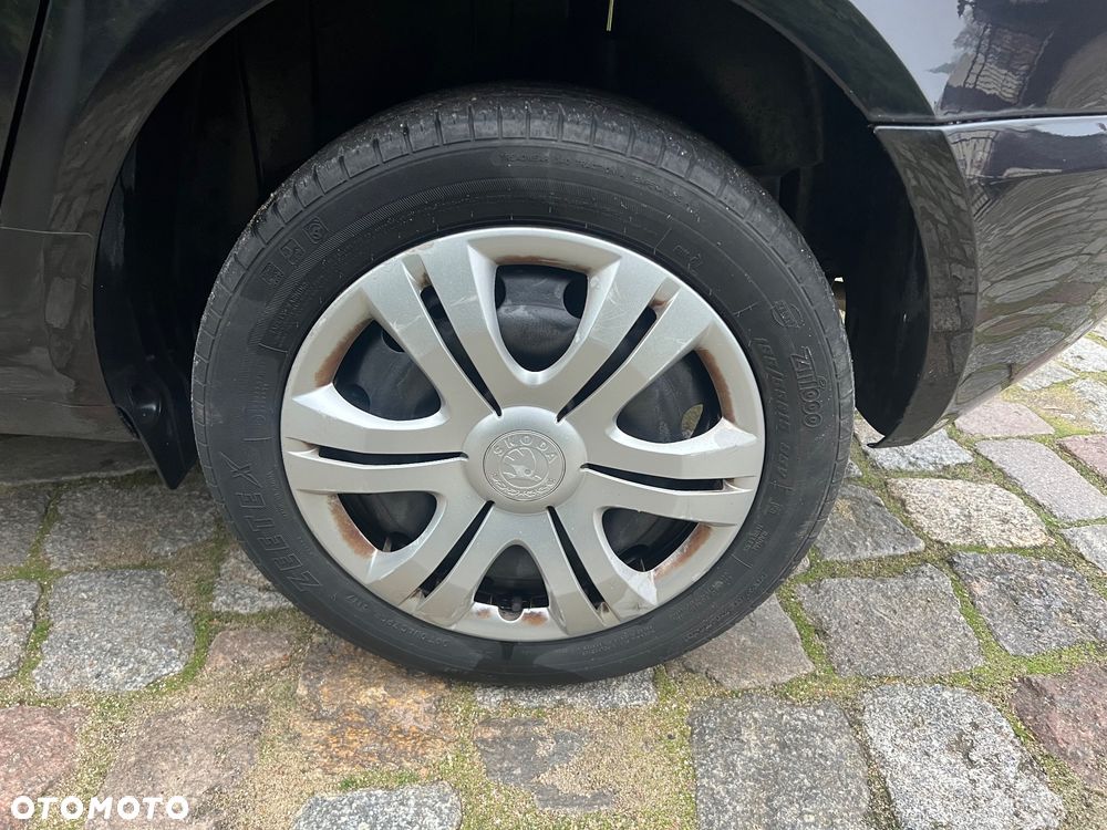 Skoda Roomster 1.2 Fresh - 27