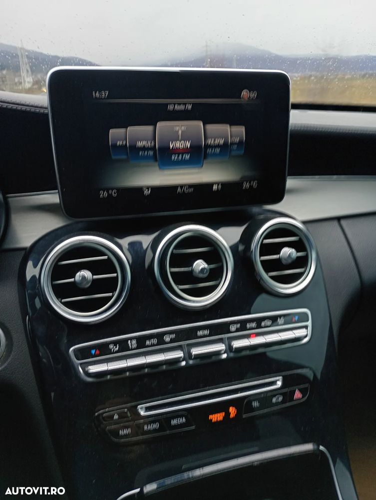 Mercedes-Benz C 300 T 7G-TRONIC AMG Line - 10