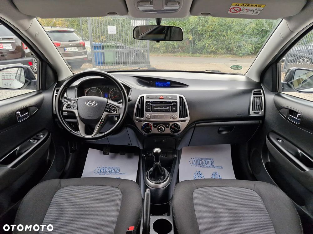Hyundai i20 - 27