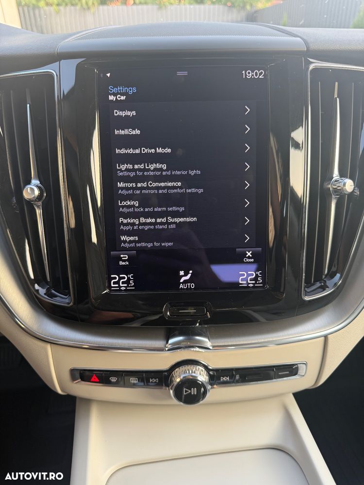 Volvo XC 60 B4 B Geartronic Momentum - 33