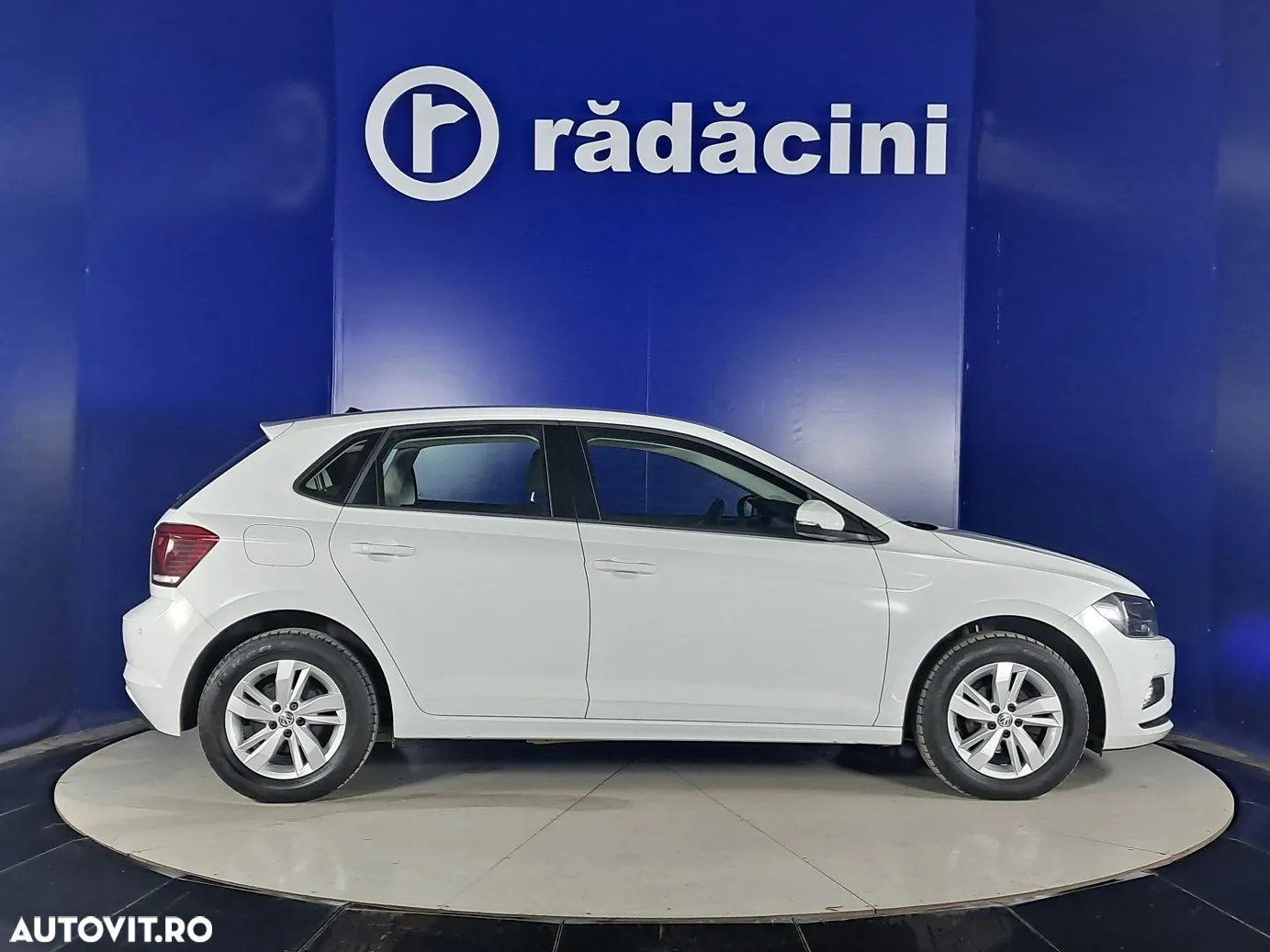 Volkswagen Polo - 6