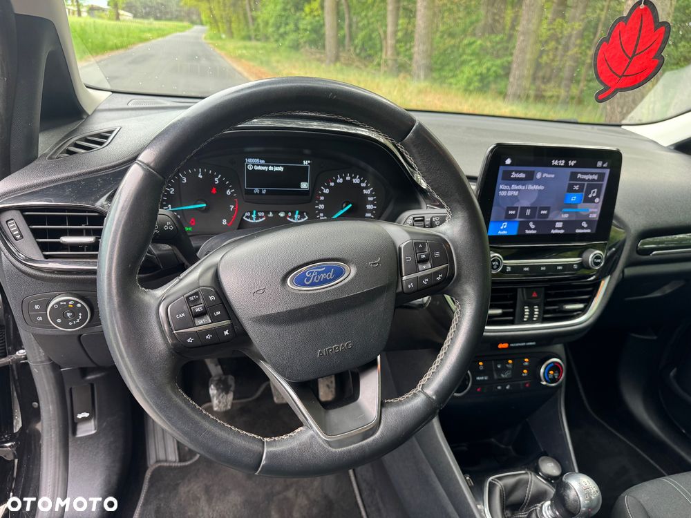 Ford Fiesta 1.0 EcoBoost S&S TITANIUM - 21