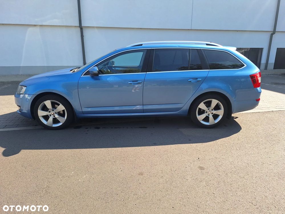 Skoda Octavia 2.0 TDI (Green tec) DSG Style - 16