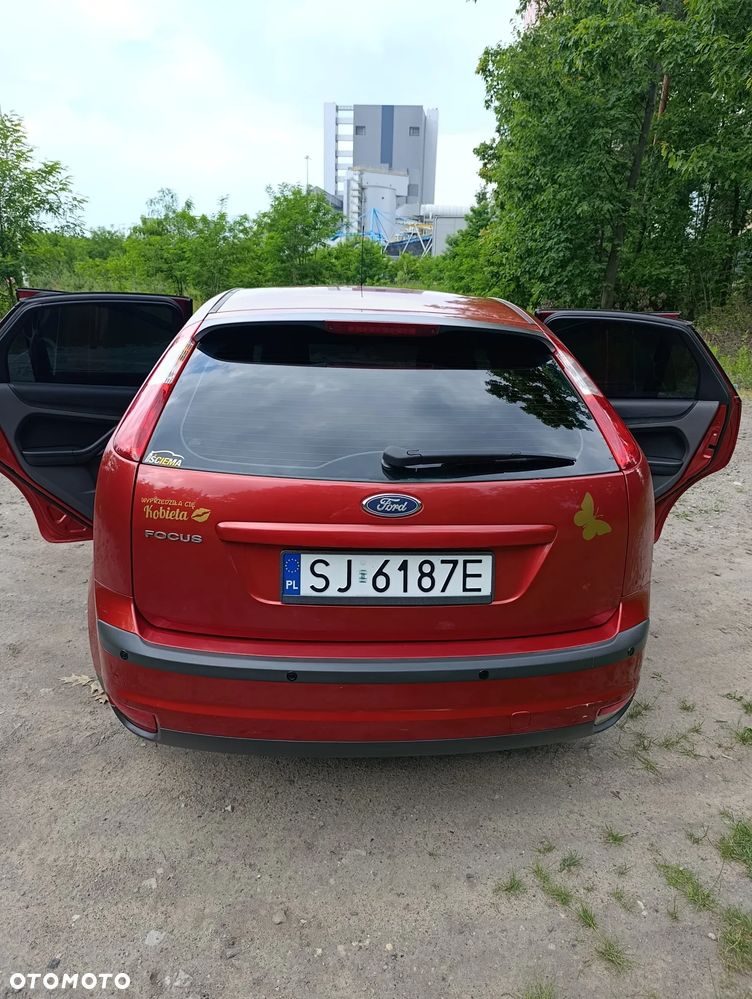 Ford Focus 1.6 Ambiente - 6