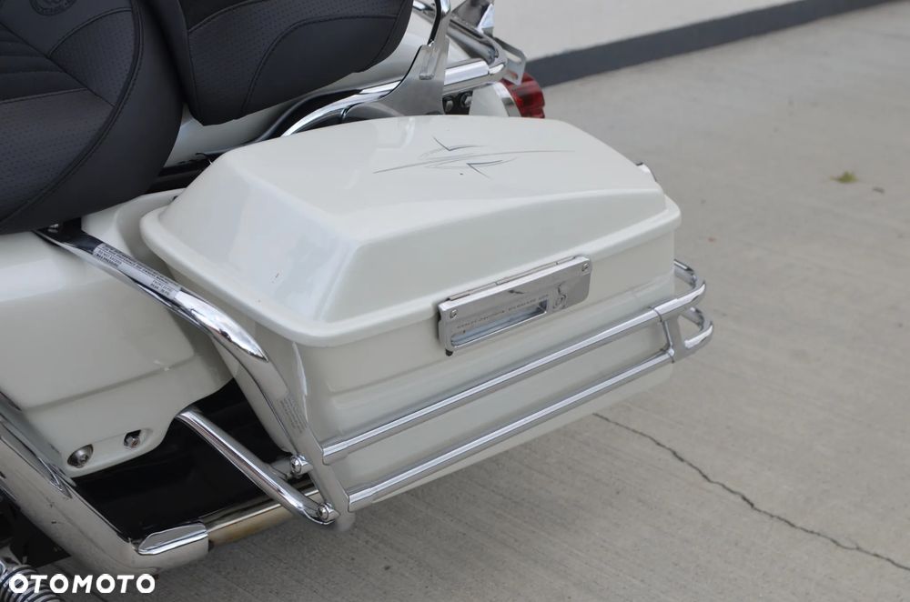 Harley-Davidson Touring Road King - 15