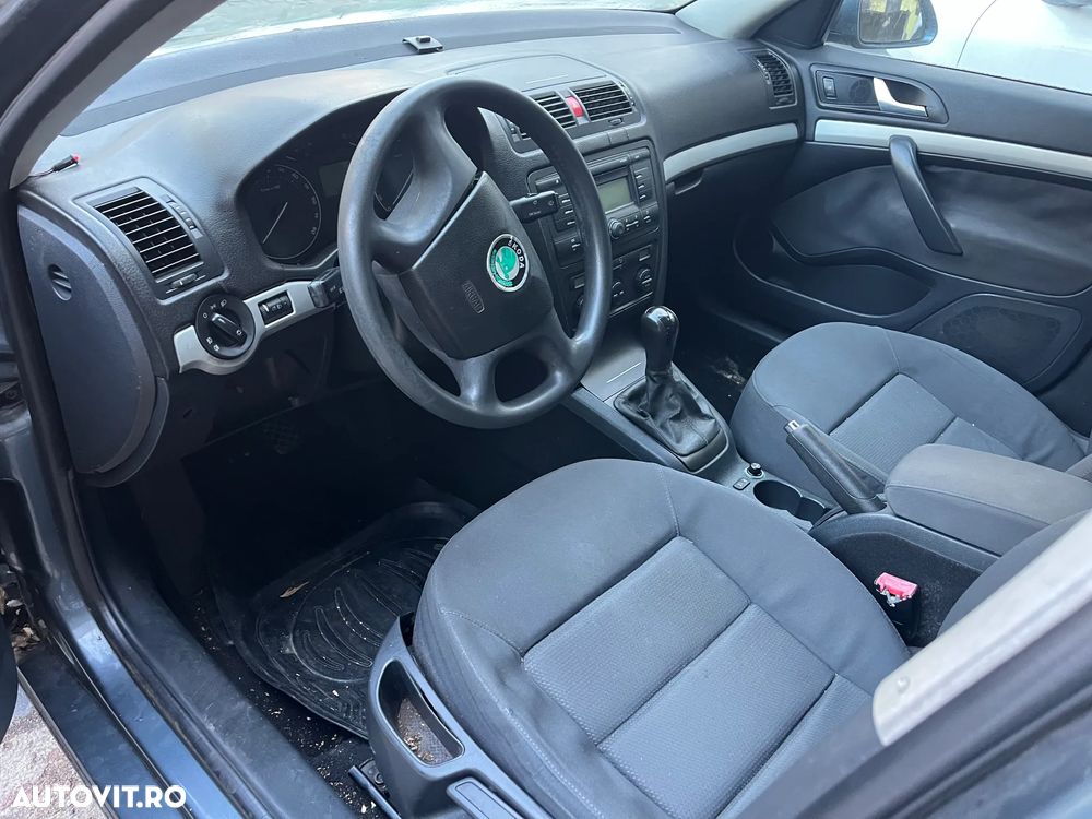 Dezmembrez Skoda Octavia 2 1,9 TDI BJB 2006 45.500 km gri inchis - 5