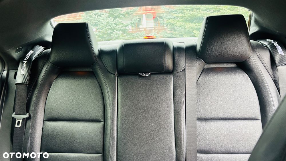 Mercedes-Benz CLA 250 4Matic 7G-DCT AMG Line - 22