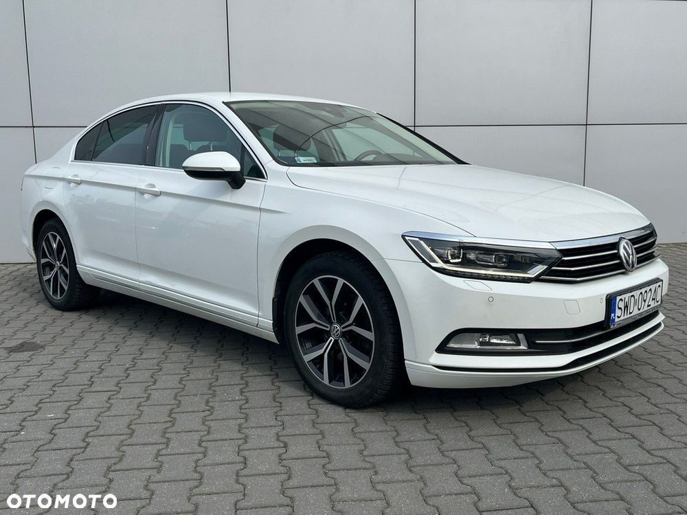 Volkswagen Passat - 6