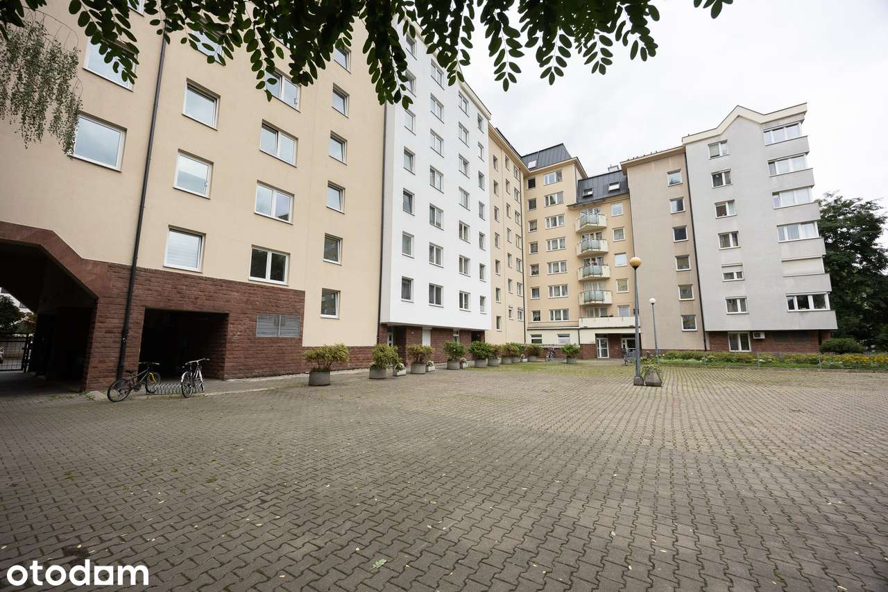 Wola | Jasne 2 pokoje blisko Metra Daszyńskiego | Bez prowizji!