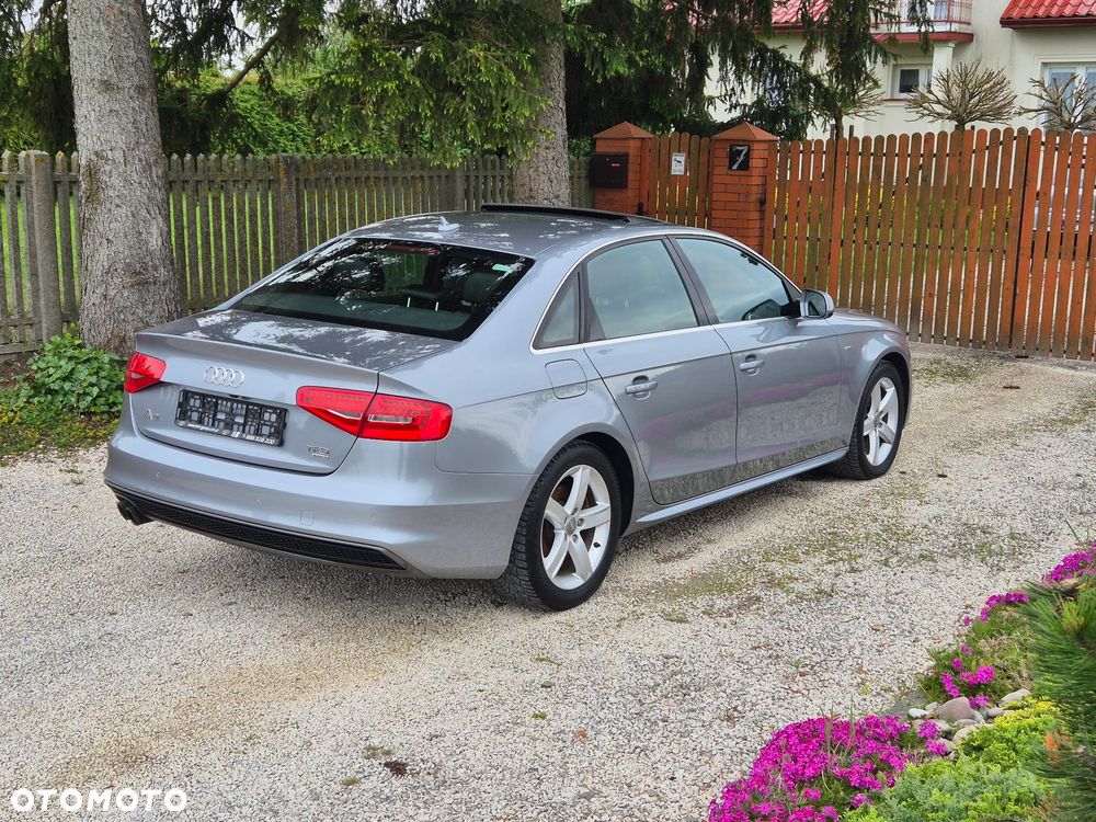 Audi A4 Limousine - 3