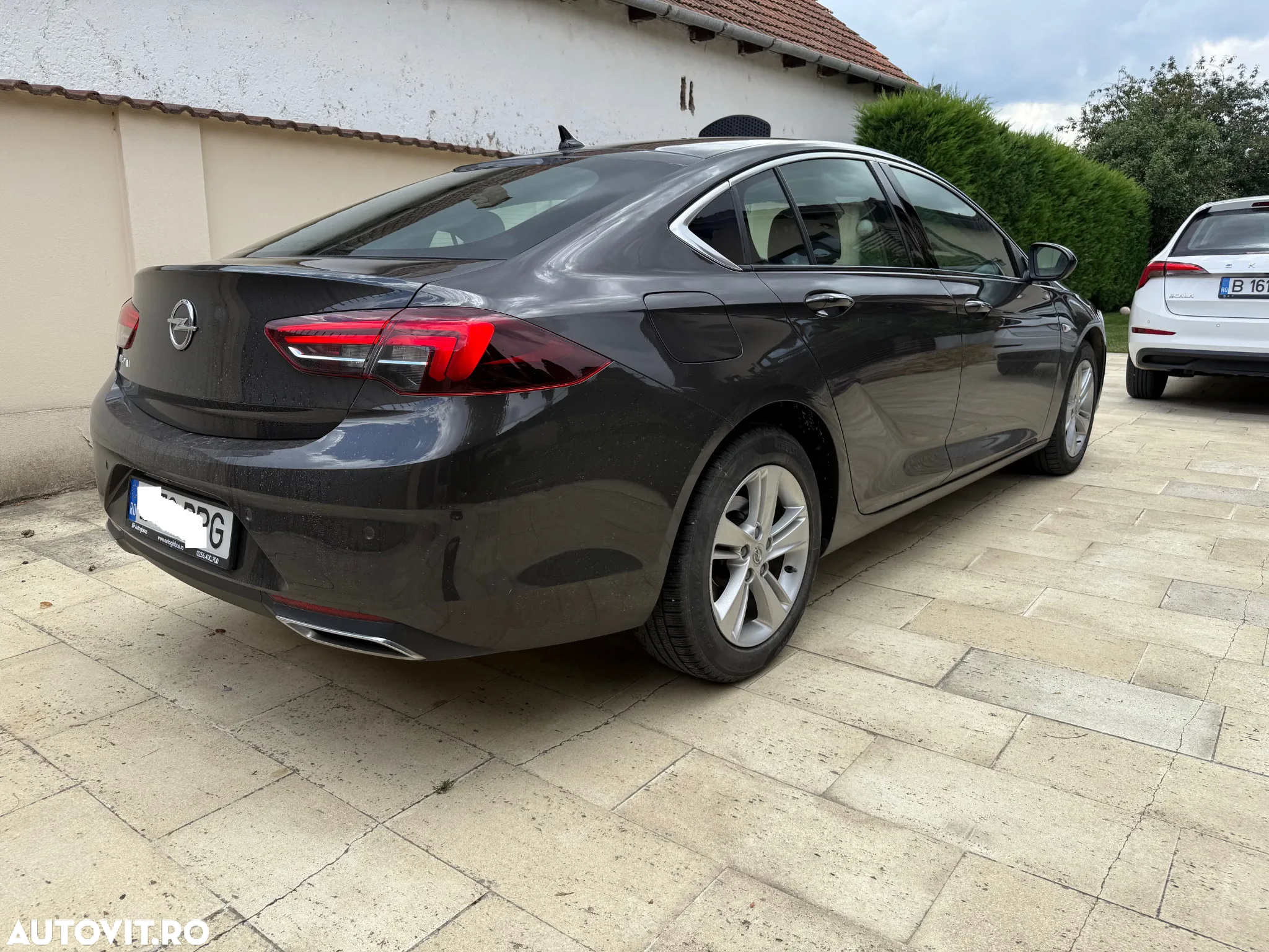 Opel Insignia Grand Sport 2.0 Start/Stop Aut. Elegance - 3