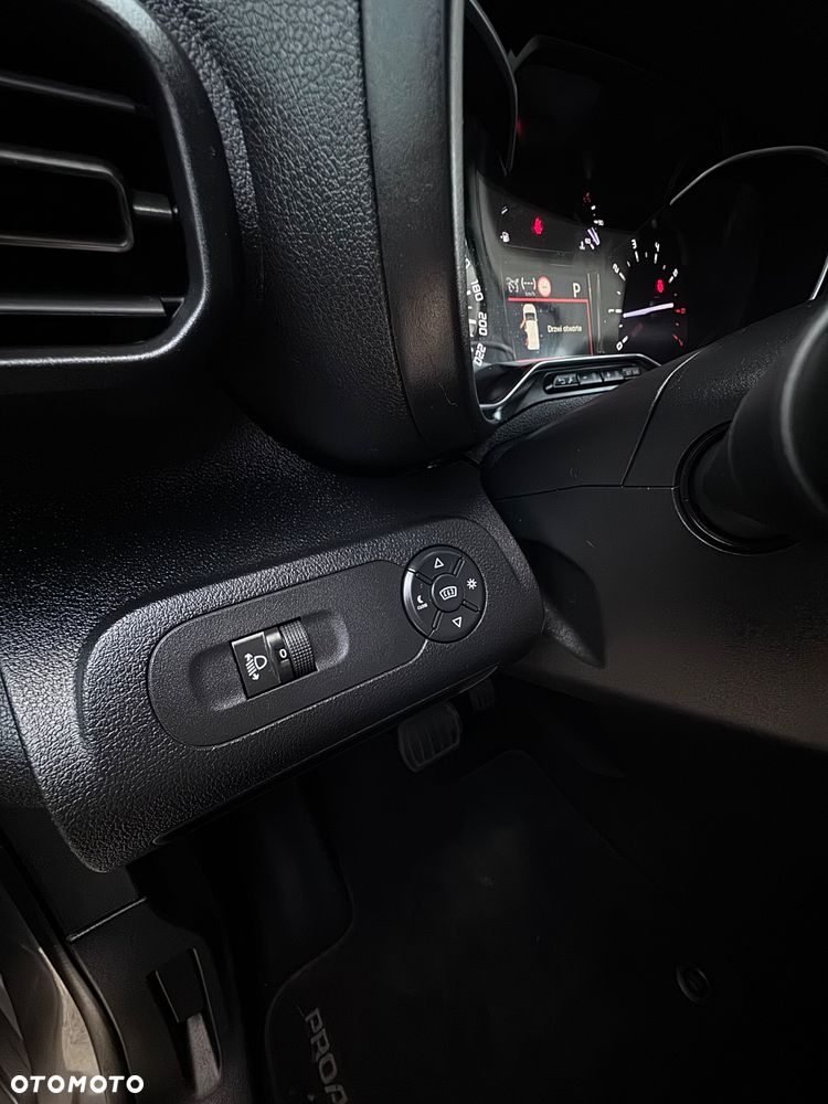 Toyota Proace City Verso 1.5 D-4D Business - 26