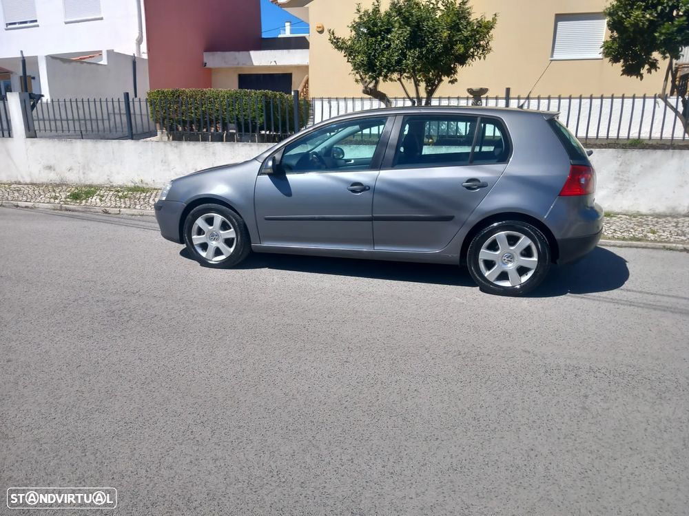 VW Golf 1.9 TDi 6V 4M Confortline - 8