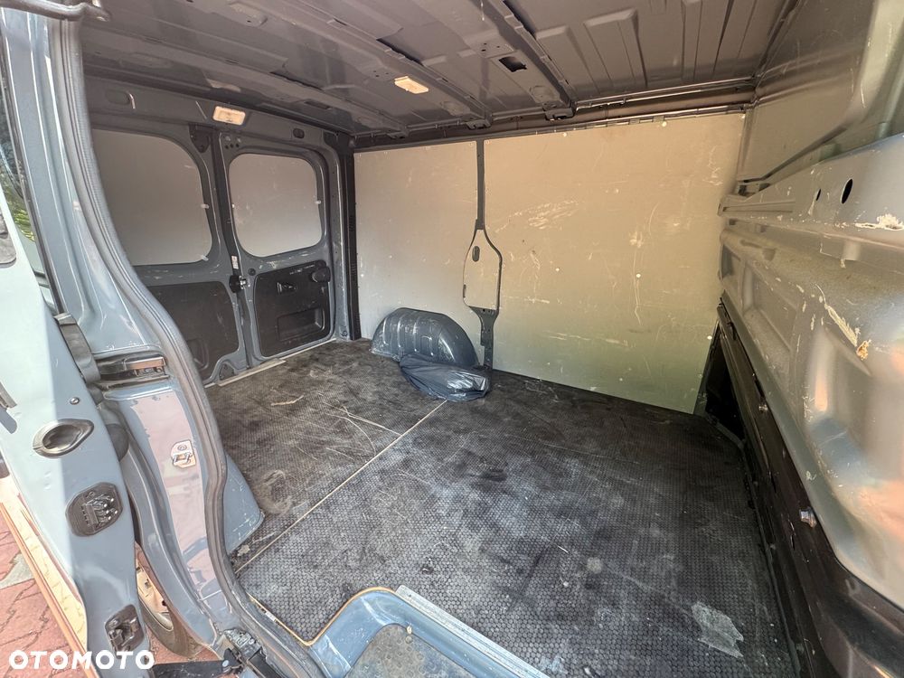 Renault Trafic - 10
