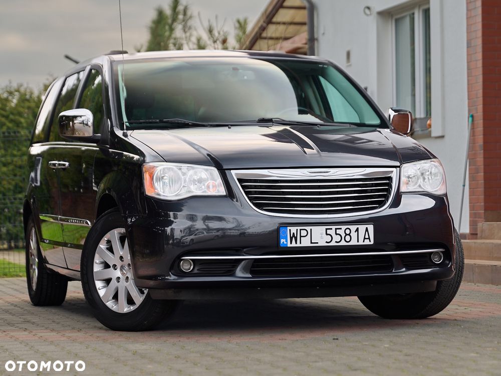 Chrysler Town & Country 3.6 Limited - 1