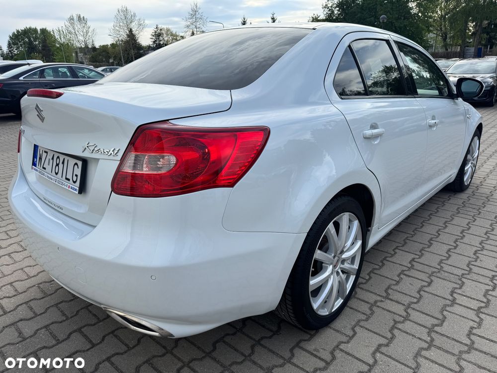 Suzuki Kizashi 2.4 Sport 4WD CVT - 5