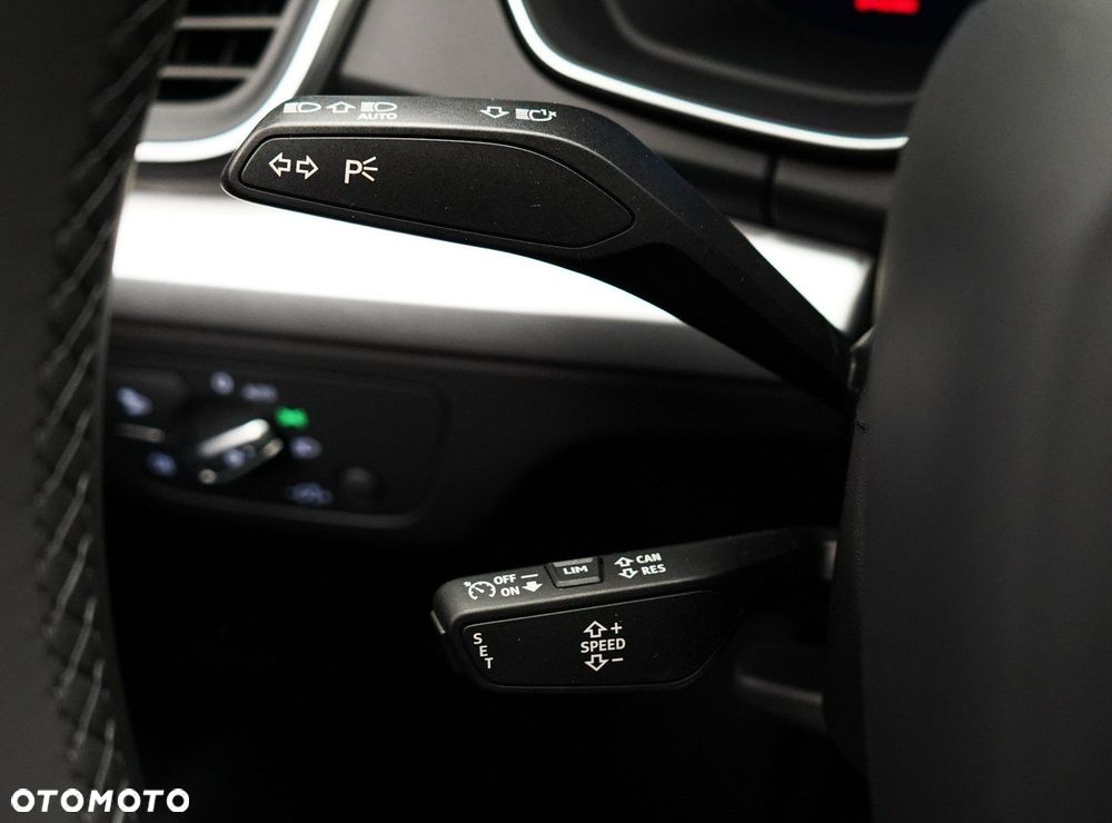 Audi Q5 Sportback - 25