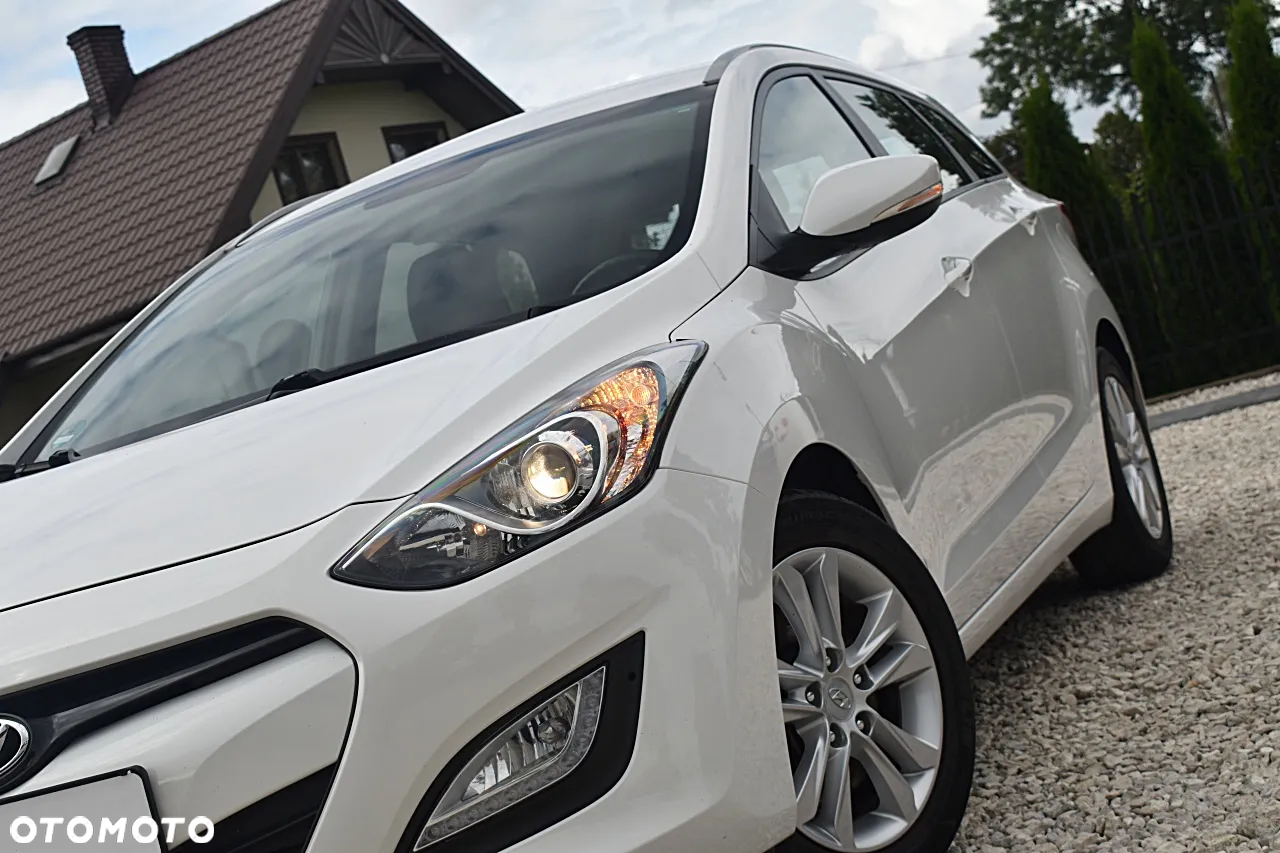 Hyundai i30 1.6 D Premium - 2