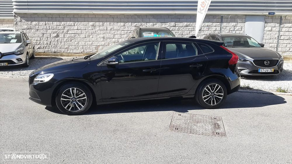 Volvo V40 2.0 D3 Momentum - 18