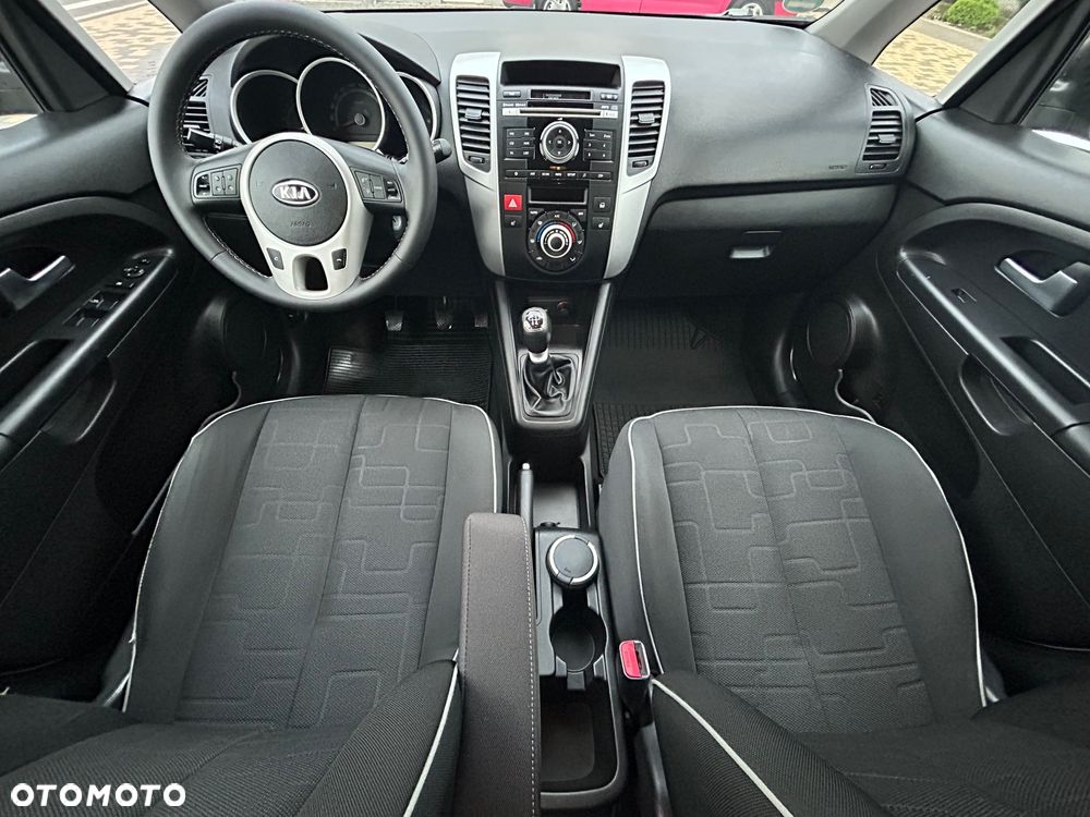Kia Venga 1.4 L - 10
