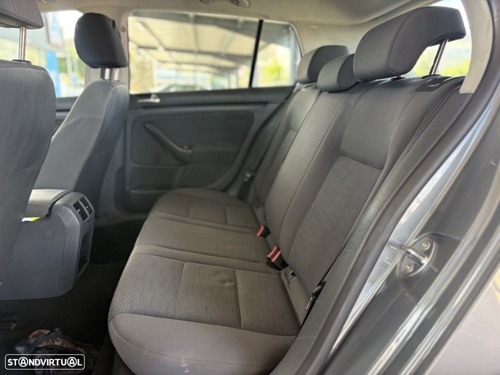 VW Golf 1.4i Confortline - 8