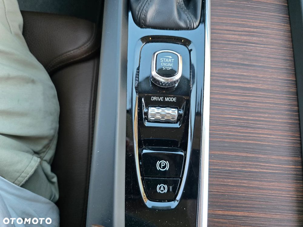 Volvo XC 60 - 35