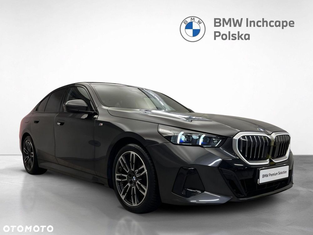 BMW Seria 5 520d xDrive mHEV M Sport - 8