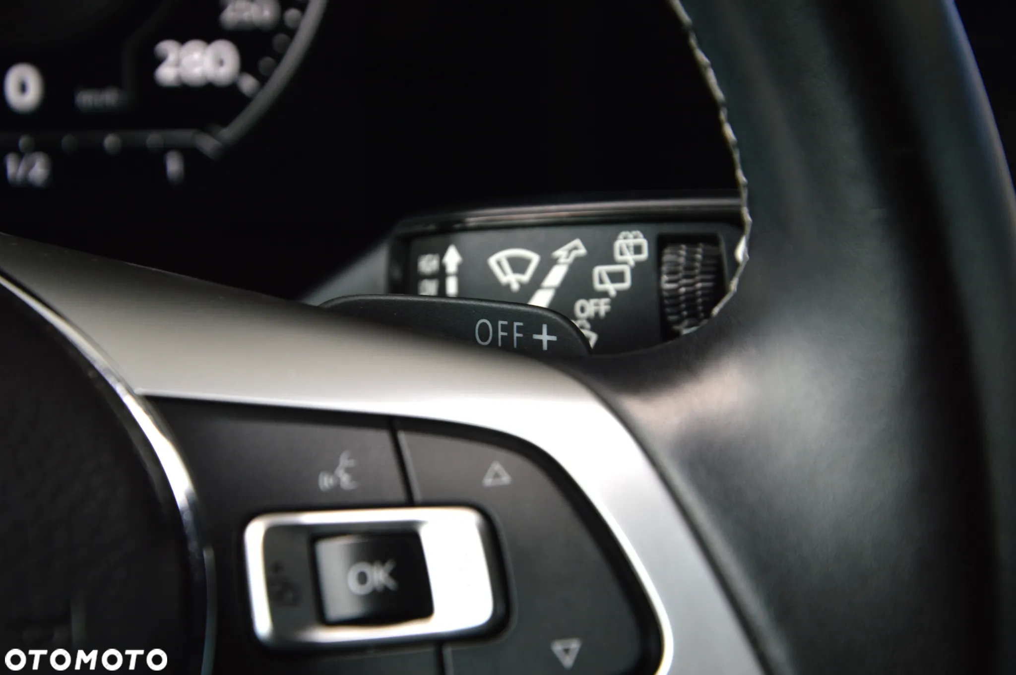 Volkswagen Touareg 3.0 V6 TFSI 4Motion R-Line - 38