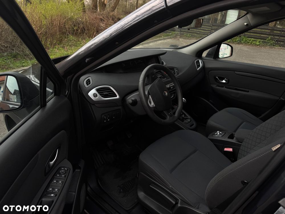 Renault Scenic 1.5 dCi Authentique - 10